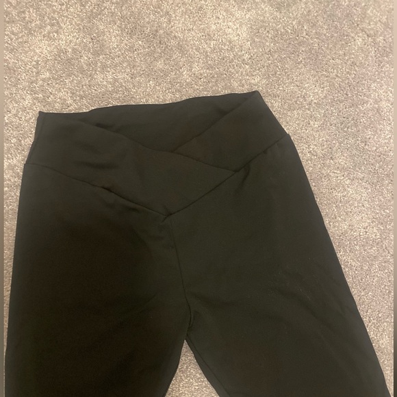 Yoga pants - Picture 2 of 2